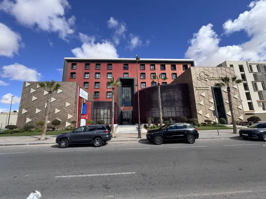 مجموعة أكديطال توسع شبكتها من خلال حيازة المصحة الدولية ومركز الحكمة الطبي بمدينة العيون